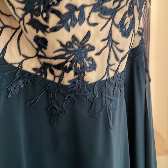 Yea-Length Formal Teal and White Off Shoulder Dress - Picture 4 of 7